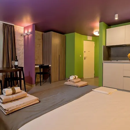 Annie's Stone Studio & Appartement *