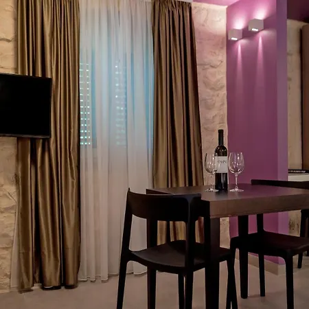 Appartement Annie's Stone Studio & Split