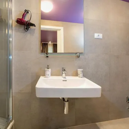 Annie's Stone Studio & Appartement *